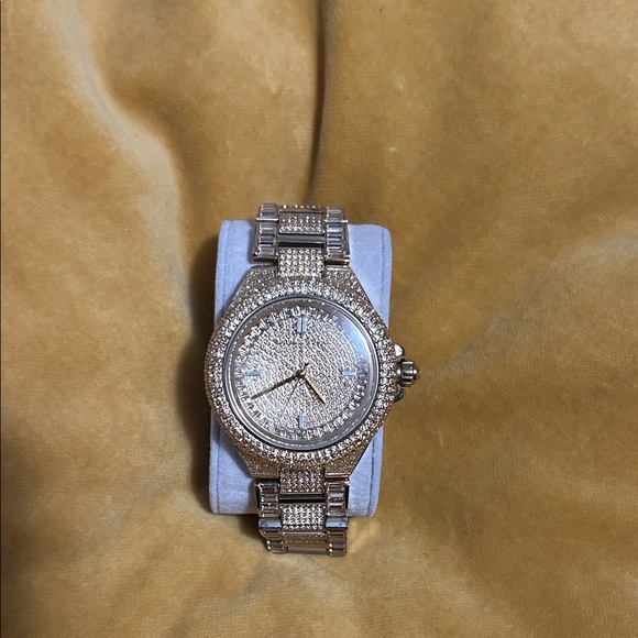 Michael Kors Gold Women's Watch - Picture 1 of 2